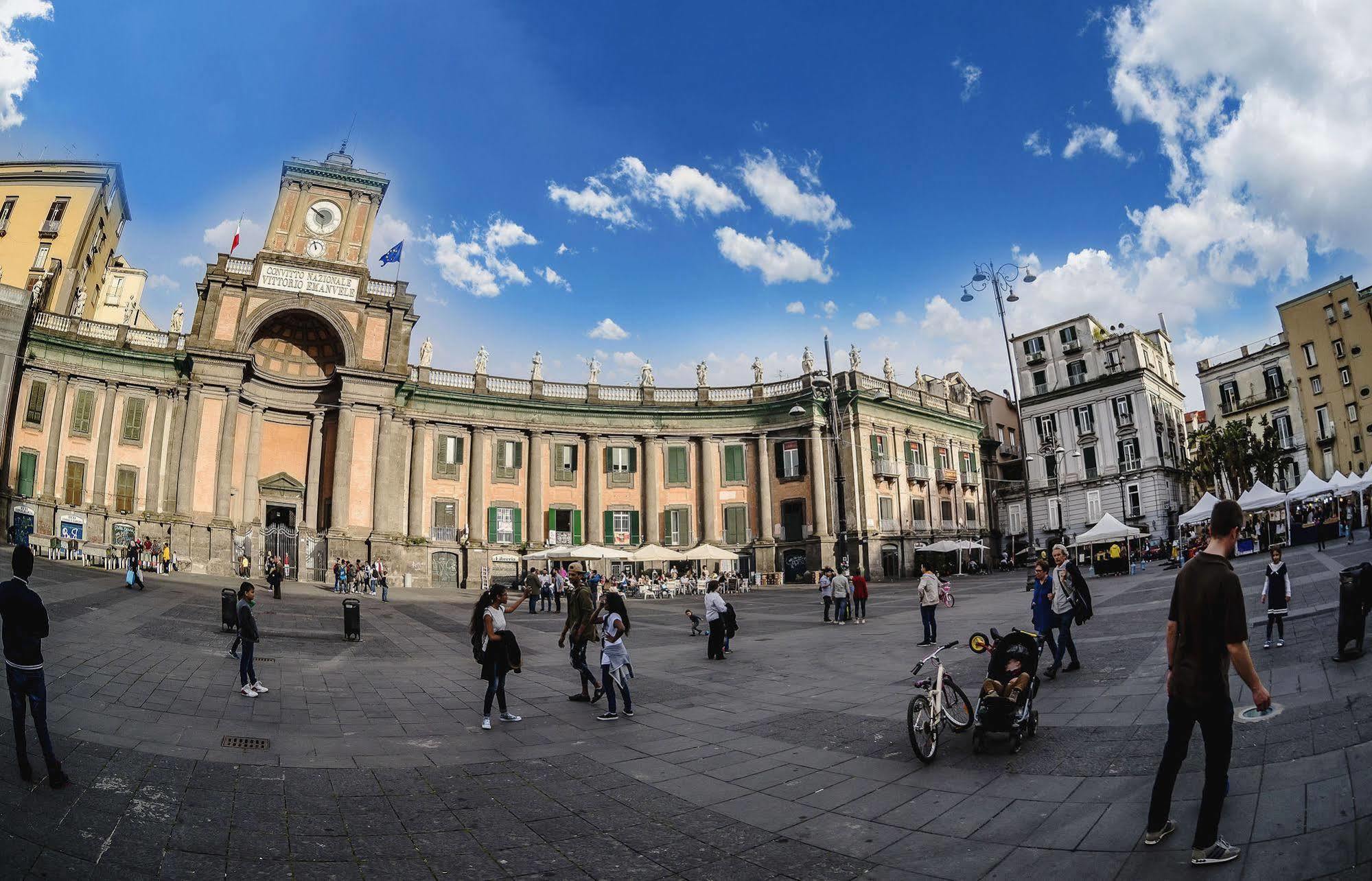 Le 4 Stagioni Napoli Centro Hotel Exterior photo